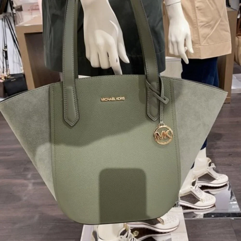Michael Kors Portia Large Tote Leather